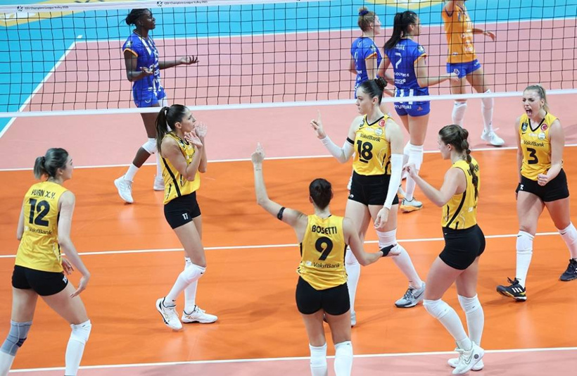 Cansu Özbay'ın dönüşü muhteşem oldu. Büyüledi - Fotoğraf: 2
